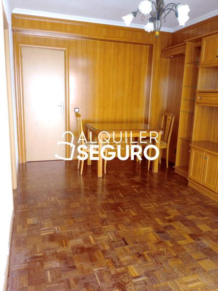 Foto af89ac4a-fb95-4fba-9c2d-5842a196b7a4. Alquiler piso  c de astorga en Ventas Madrid