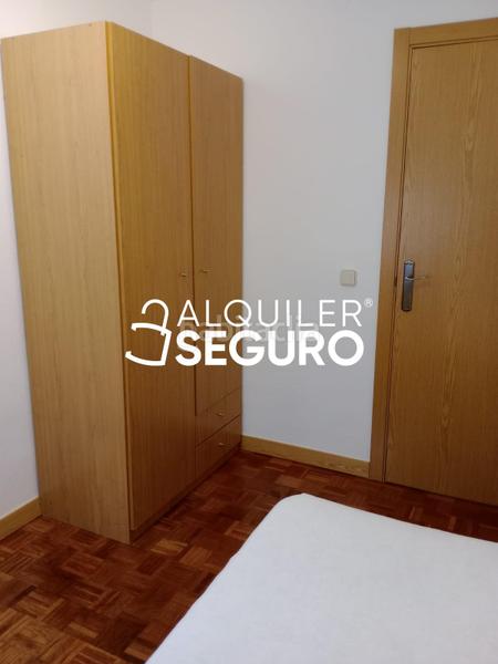 Foto cf2c5295-1bb6-4640-8ca4-7a36aaf2b9f7. Alquiler piso  c de astorga en Ventas Madrid