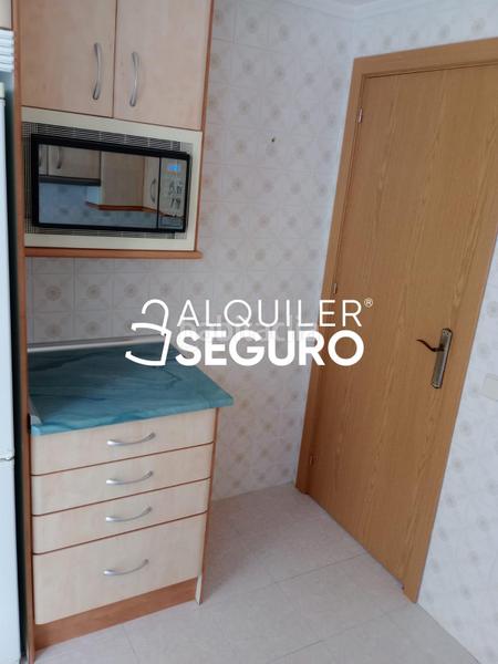 Foto 2396cd45-c305-4400-83e6-97b3ff647fec. Miete etagenwohnung mit heizung in Ventas Madrid