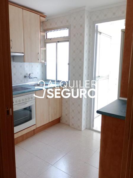 Foto 63315929-fbcc-4560-bd8a-6c7eb0557886. Miete etagenwohnung mit heizung in Ventas Madrid