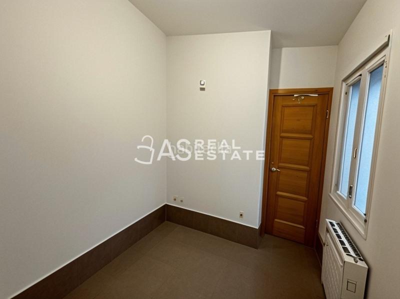 Foto 0f365874-1f2d-4a6f-ad82-6e216c4e2584. Piso  ejos en Pradolongo Madrid