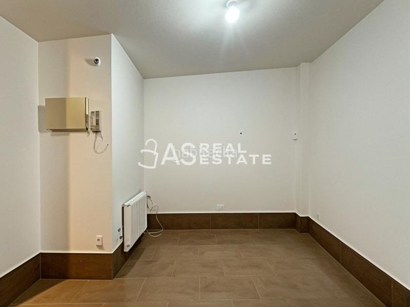 Foto f8452c8d-4333-4d3f-9c80-80d33dbc10e1. Piso  ejos en Pradolongo Madrid