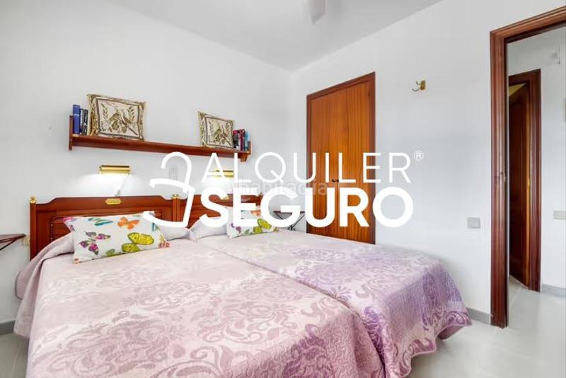 Foto 8cee6ea7-c281-4242-882c-5eadeb2a3ebf. Location appartement avec chauffage parking piscine dans Calp