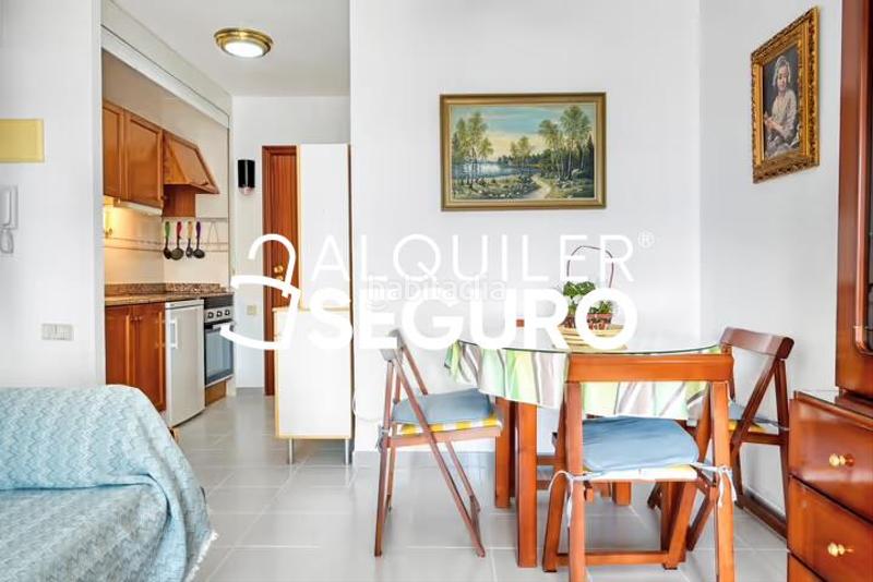 Foto d654d899-126c-44b2-a5fc-f4d93562abaa. Location appartement avec chauffage parking piscine dans Calp