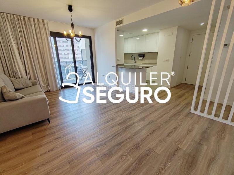 Foto 3342e78b-9ea3-4b13-a17b-56e612420c90. Location appartement avec parking piscine dans Paus - Polígono San Blas Alicante