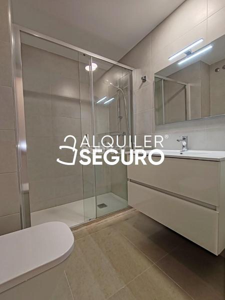 Foto b0cc9e38-9403-48a2-9fdb-f79bb9f1211c. Rent flat with parking pool in Paus - Polígono San Blas Alicante