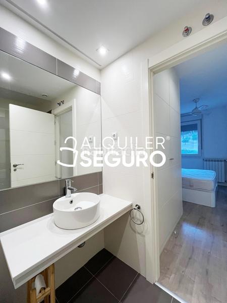 Foto 99cd5fb2-6b36-4484-bd93-454aa800860f. Miete etagenwohnung mit heizung parking in Almenara-Ventilla Madrid