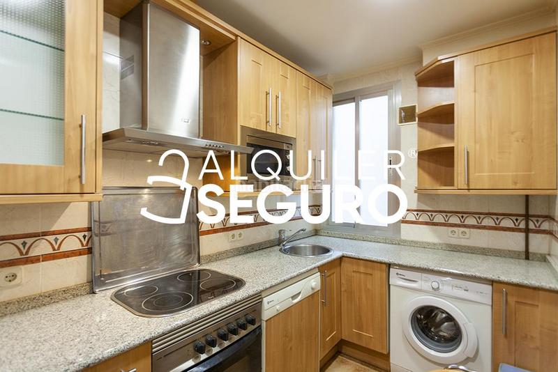 Foto 9a2c9c1c-b03c-42ea-9901-d0fb5068d42b. Rent flat with heating in Arapiles Madrid