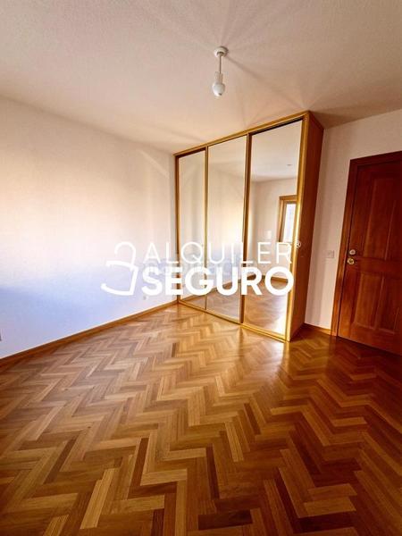 Foto 18af635d-8756-4449-8469-8938c34339af. Alquiler piso  c de alberdi en Valdezarza Madrid
