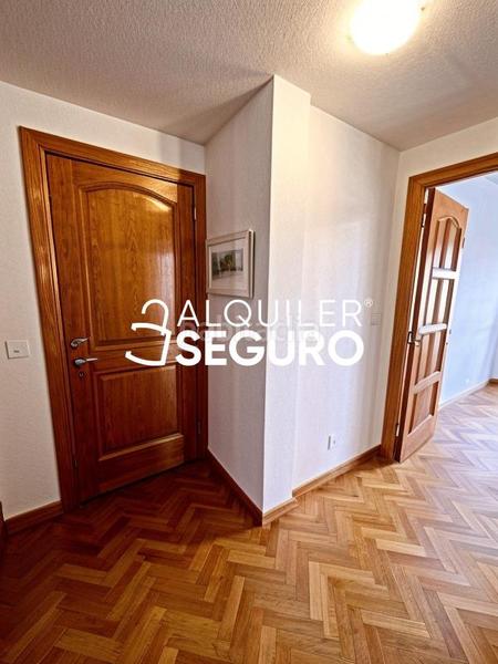Foto f7678e55-18d9-4844-bb68-de6be97fe850. Alquiler piso  c de alberdi en Valdezarza Madrid