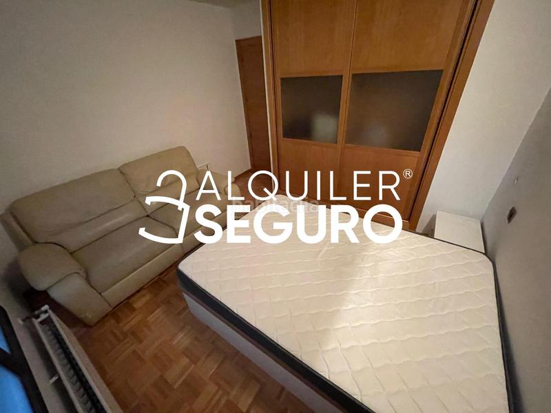 Foto b0860943-4f6c-42aa-817b-4fa543651ec9. Alquiler piso  av. de navarrondán en Praderón San Sebastián de los Reyes