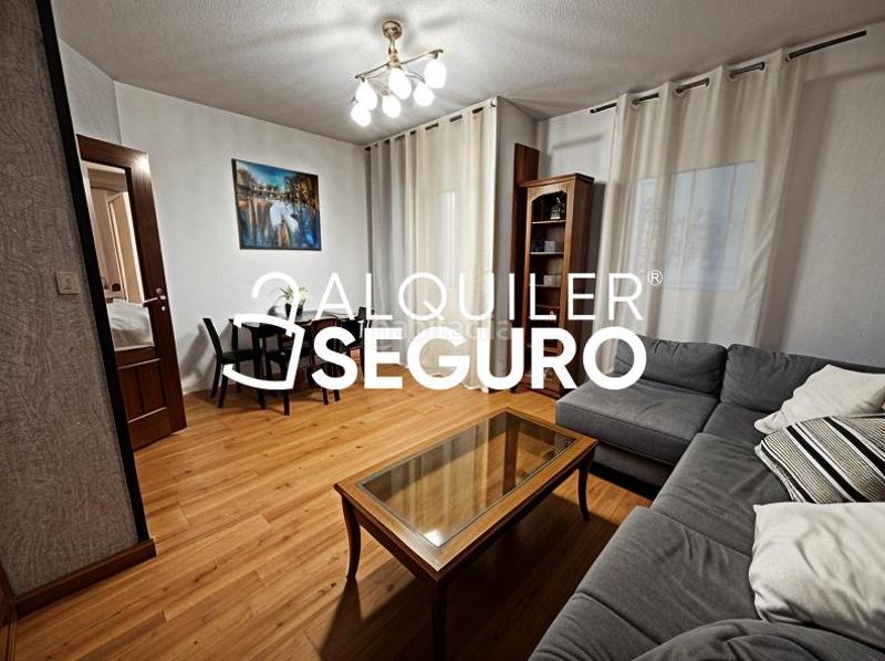Foto 741dd957-0278-4d17-858d-ae35864fb539. Alquiler piso  c jose montalvo en San Isidro Madrid