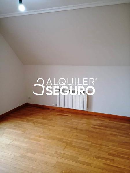 Foto 2fa0c6a3-27bf-4a3a-9018-2a9809c5ce78. Alquiler ático  c de manuel azaña en Parquesol Valladolid