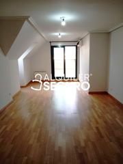 Location Attique  De manuel azaña. Ático c de manuel azaña valladolid