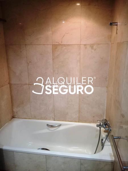 Foto 1eb8667c-c17c-415c-99dd-0b2428bb047d. Rent penthouse with heating parking in Parquesol Valladolid