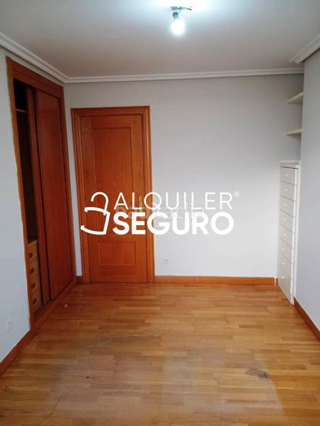 Foto 5a4228e1-8d2c-4d09-aa32-7590e88f2156. Rent penthouse with heating parking in Parquesol Valladolid