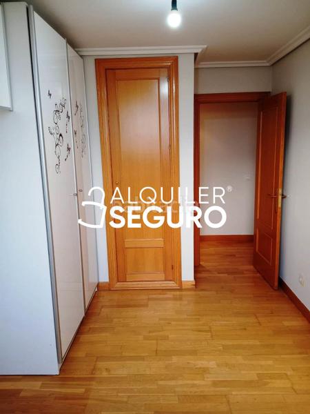 Foto 81527086-76b9-4ad7-a5a2-76c1a083326a. Rent penthouse with heating parking in Parquesol Valladolid