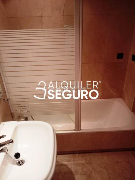 Foto 8e031ec3-f905-413b-94e9-d66ca0cbbaef. Rent penthouse with heating parking in Parquesol Valladolid