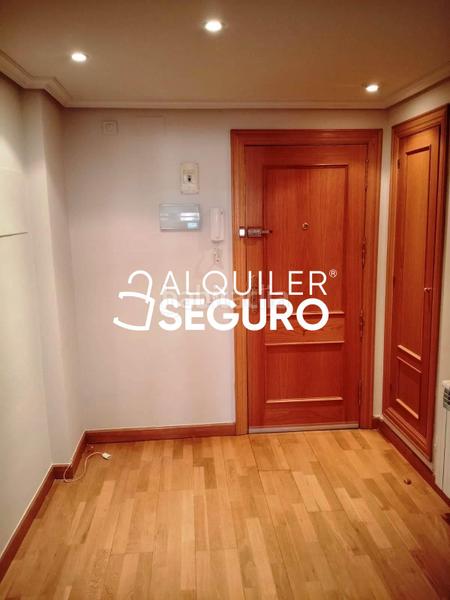 Foto b844c43b-2007-4271-9f91-b6877ed3ed60. Rent penthouse with heating parking in Parquesol Valladolid