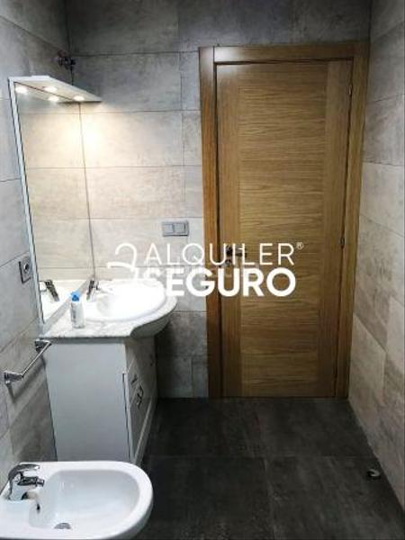 Foto 13585d39-a146-4468-9eae-94f923b41a03. Alquiler chalet  c cuatro caminos vitoriagasteiz en Vitoria - Gasteiz