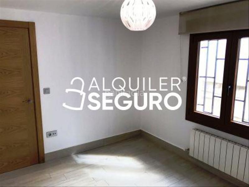 Foto 35a13e32-beb1-40d0-a896-e052e64bf913. Miete chalet mit heizung parking in Abetxuko Vitoria - Gasteiz