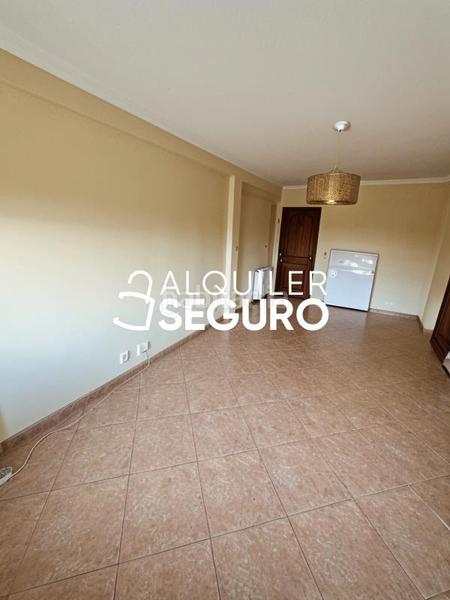 Foto d75f97c5-fdce-48ec-93b6-1e689aff3150. Alquiler piso  c desarrollo en Centro Móstoles