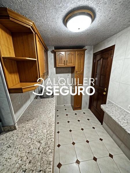 Foto 442919a1-9ee6-4142-9e42-c76c7beef6dd. Rent flat with heating parking in Centro Móstoles