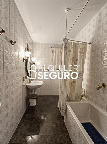 Foto 31baac36-691b-4a79-a13f-6015cd040a33. Rent flat with heating pool in Guadarrama