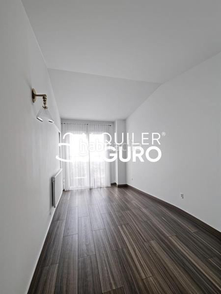 Foto 3c8d5b74-1c2f-4c79-aac6-c02439ad2fbe. Location appartement avec chauffage parking dans Alpedrete