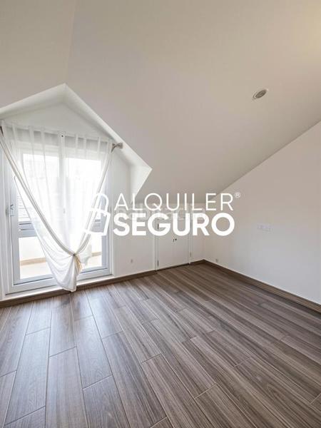 Foto 7de092b2-6172-4834-bd04-dc6cafd7358f. Location appartement avec chauffage parking dans Alpedrete