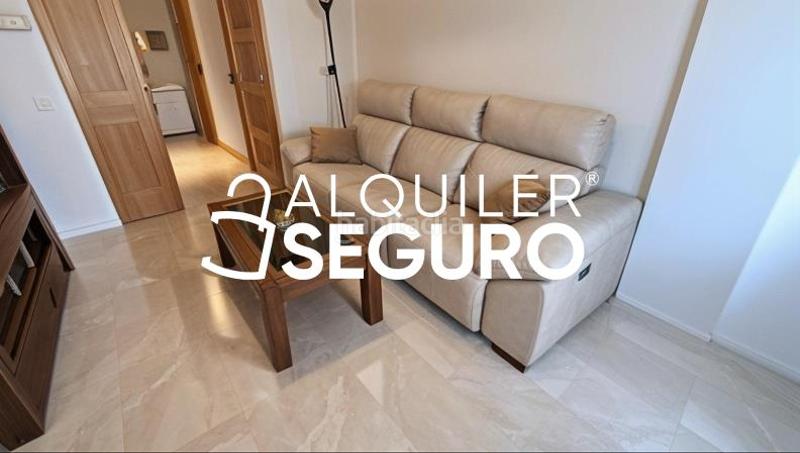 Foto e490e971-f6dd-4dbb-99ac-a9dd561dc498. Affitto appartamento con parcheggio piscina in Casco Antiguo Mairena del Aljarafe