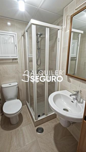 Foto 4a7b25b3-fc4a-4404-8500-10bf2582abb6. Rent flat with parking pool in Casco Antiguo Mairena del Aljarafe