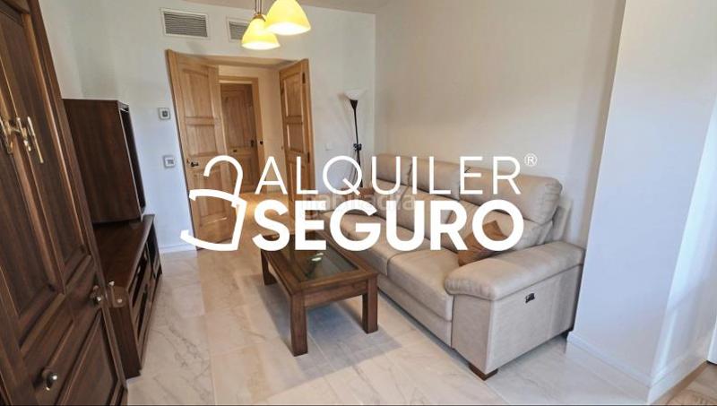 Foto a43c2fd5-e76d-4780-b594-997c6d01e2f5. Rent flat with parking pool in Casco Antiguo Mairena del Aljarafe