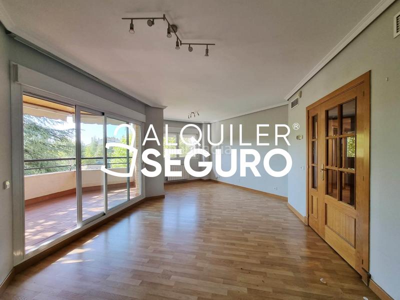 Foto 934c578d-1530-4b84-9d63-54671151cada. Location appartement avec chauffage parking piscine dans Majadahonda