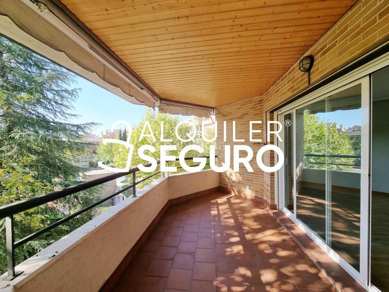 Foto 57468a4b-c4a8-4016-92f3-5d747948408a. Rent flat with heating parking pool in Monte el Pilar Majadahonda