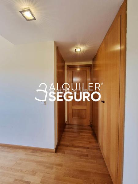 Foto 9585c35f-2e1f-471a-ae29-7bfea43abd9c. Rent flat with heating parking pool in Monte el Pilar Majadahonda