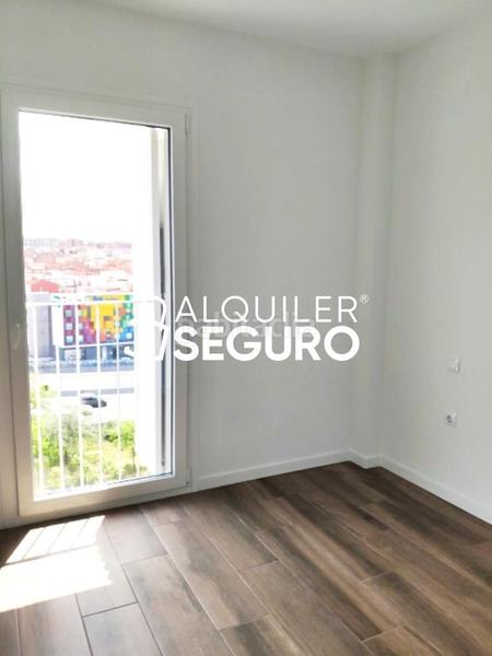 Foto 0b200547-a507-47e2-96a0-00fa17a897e3. Location appartement avec chauffage parking dans Adelfas Madrid