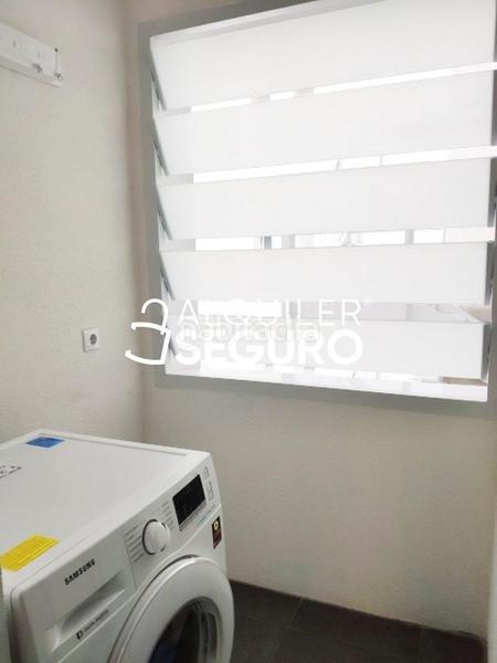 Foto 0da91120-7c2e-4088-95ee-846079f60890. Miete etagenwohnung mit heizung parking in Adelfas Madrid