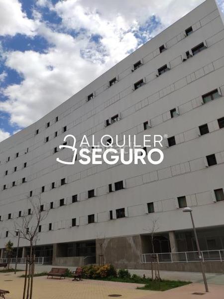 Foto af3db098-dd05-4d3e-8278-5d00108bd414. Miete etagenwohnung mit heizung parking in Adelfas Madrid