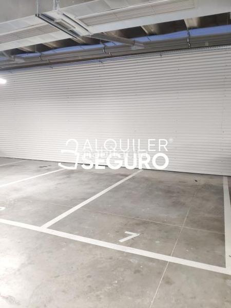 Foto f9f8fbc0-b33d-4f4e-97cc-3aa63f552848. Miete etagenwohnung mit heizung parking in Adelfas Madrid