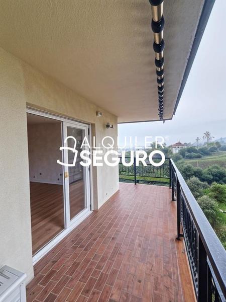 Foto 34164fbf-8e76-4014-ac86-c04c2fc473a3. Rent flat with heating pool in Villalba Pueblo Collado Villalba