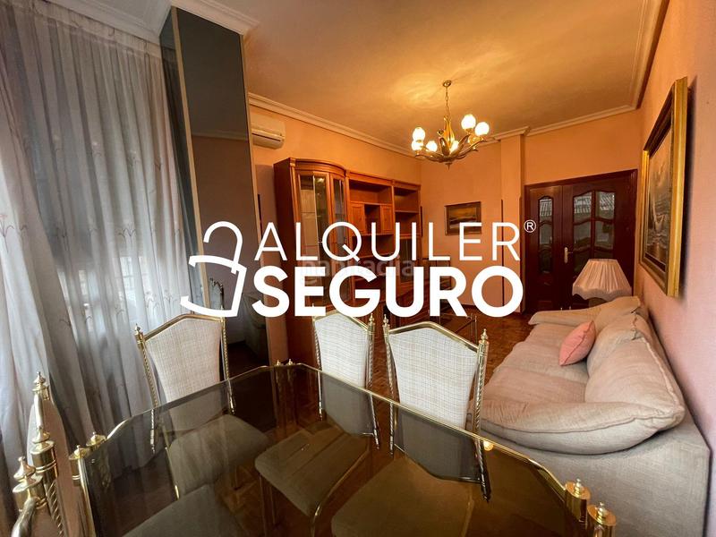 Foto 5d8c5665-8a8a-42f9-b1a5-4749e5ace894. Location appartement avec chauffage dans Moscardó Madrid