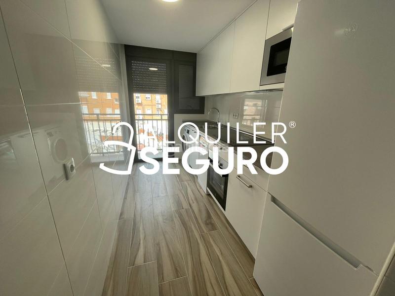 Foto c9276dbc-864e-46ce-9ba8-610d7fd16c07. Alquiler piso  c de la harina en Centro Fuenlabrada