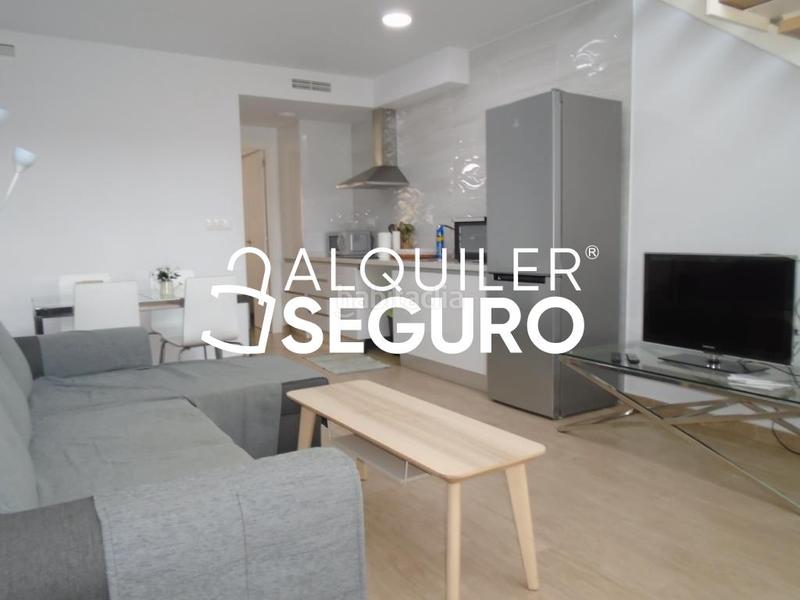 Foto a8144e8f-d438-45e1-b151-ee6ae20ae719. Location chalet avec piscine dans Monte y Mar Santa Pola