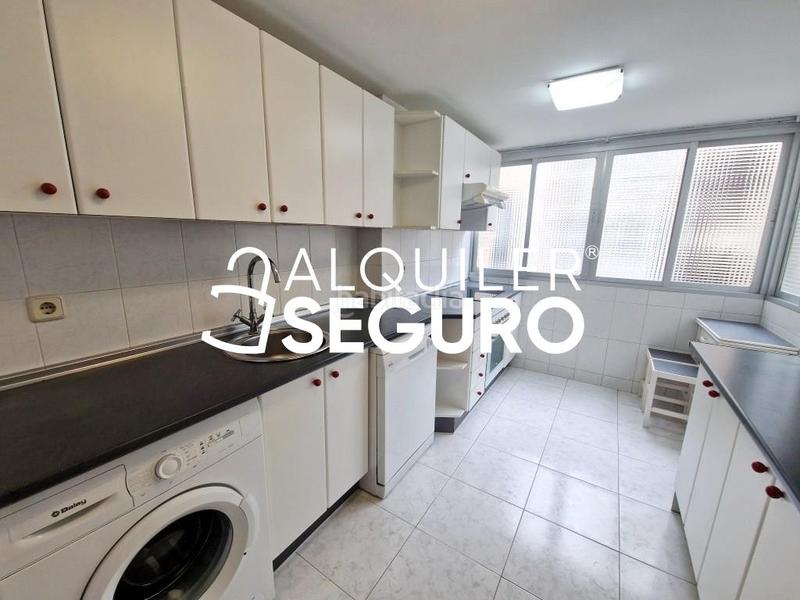 Foto 0d7bd862-3074-4b0c-9906-ab3bf57e7548. Miete etagenwohnung mit heizung in Parque Ondarreta-Urtinsa Alcorcón