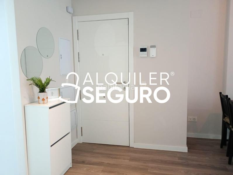 Foto 4bcb4802-6c97-42ce-829d-bfced5f239d9. Alquiler piso  av. octavio paz en El Atabal Málaga