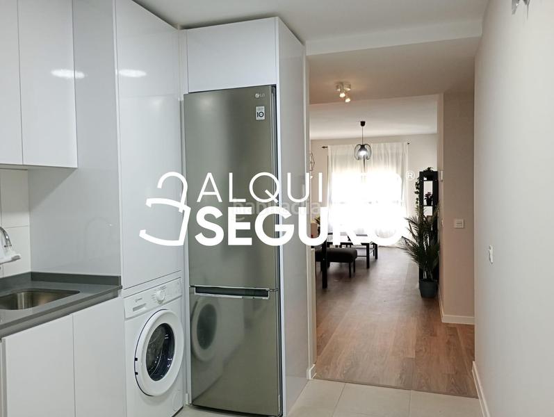 Foto f5bcaad0-a811-459f-8464-06b3654a9aff. Location appartement avec parking dans El Atabal Málaga