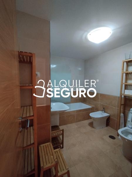 Foto 7f625598-c75a-45bc-bc7b-4eb1b8724141. Location appartement avec parking piscine dans Los Pacos Fuengirola