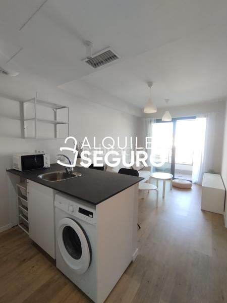 Foto 5fe6faf3-3556-4a7b-a7be-91714f0fceeb. Alquiler piso  c emilio prados en Los Ríos Mijas