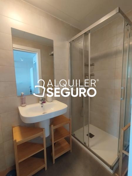 Foto cdc30b93-58b5-43c0-a429-dd29091fa154. Alquiler piso  c emilio prados en Los Ríos Mijas